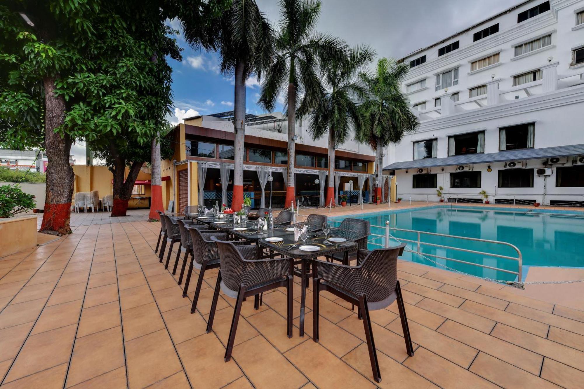 Quality Inn Regency, Nashik Luaran gambar